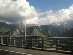 -果子沟大桥