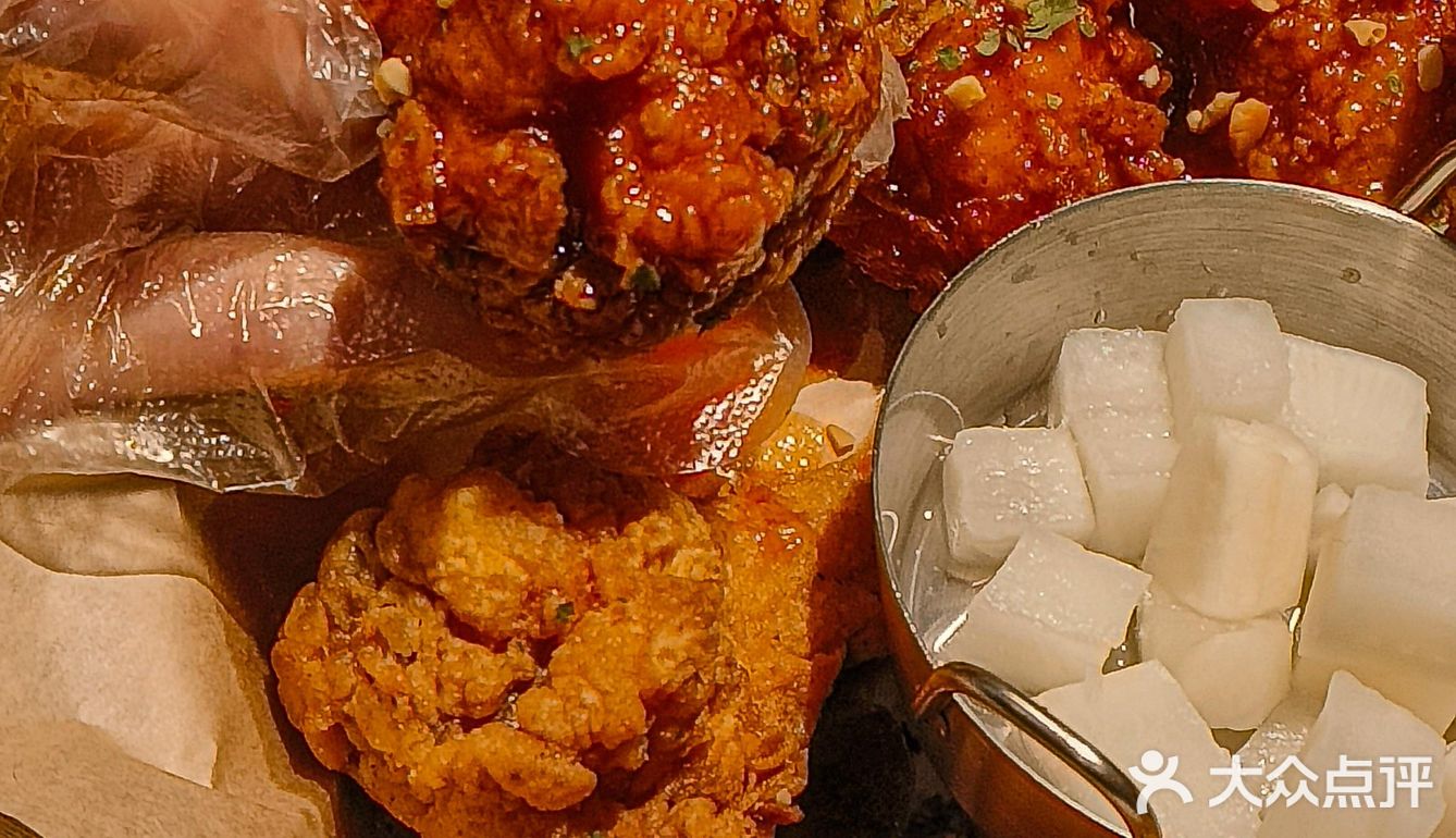 又被奇奇怪怪的菜吓傻，都太有想法了