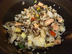 三文鱼黑米炒饭-东莞宾馆(莞城店)