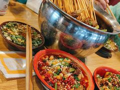 -拐枣巷小串串(财大店)