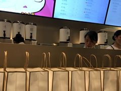 -奈雪的茶(市百一店)