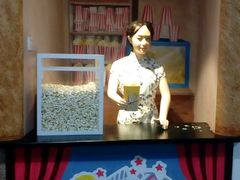 长廊雕塑-大光明电影院(南京西路店)