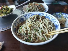 -亿诣蝎府炸酱面羊蝎子火锅(酷车小镇店)