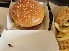 -肯德基(洛川店)