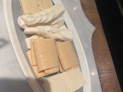 -尚尚仙·酸汤猪手·猪肚鸡火锅(华联万柳购物中心店)