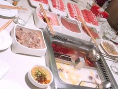 -海底捞火锅鲜切牛肉主题店(长寿路店)