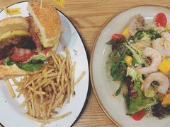 -HELLO 27 意面·沙拉·帕尼尼