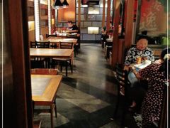 大堂-辣尚瘾·烤鱼·新川菜(交大直营店)