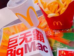 -麦当劳(中山公园龙之梦店)