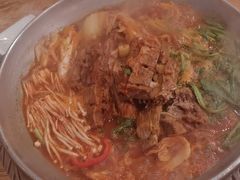 -喇喇排骨火锅·传统韩式脊骨汤(望京西园总店)