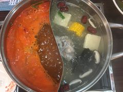 番茄清汤锅底-呷哺呷哺(西单大悦城店)