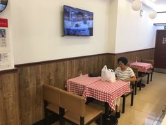 -红宝石·鲜奶小方·海派西点房(浦三店)