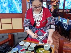 -桥香园过桥米线(国贸店)