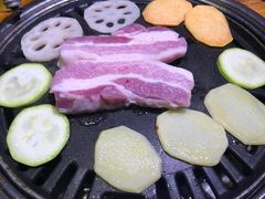 -唯成•韩国炭火烤肉 유성고기