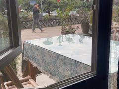 -头上红煨盐鸡·非遗院子餐厅