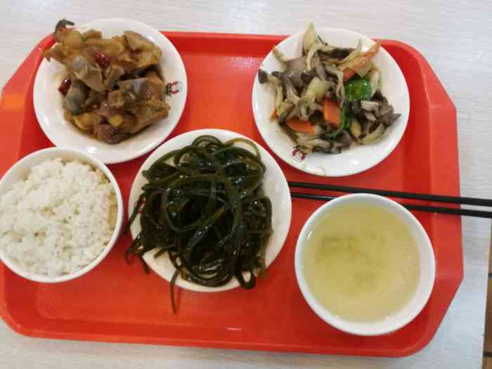 老左家中式快餐店-"个人还是很喜欢这边的口味,特别喜欢吃无锡.