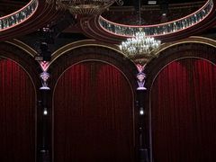 -交通银行前滩31演艺中心