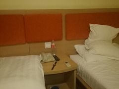 -如家酒店(上海陆家嘴东方明珠浦东大道地铁站店)