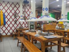 -欢乐牧人蒙古炭烤羊腿(四平路店)