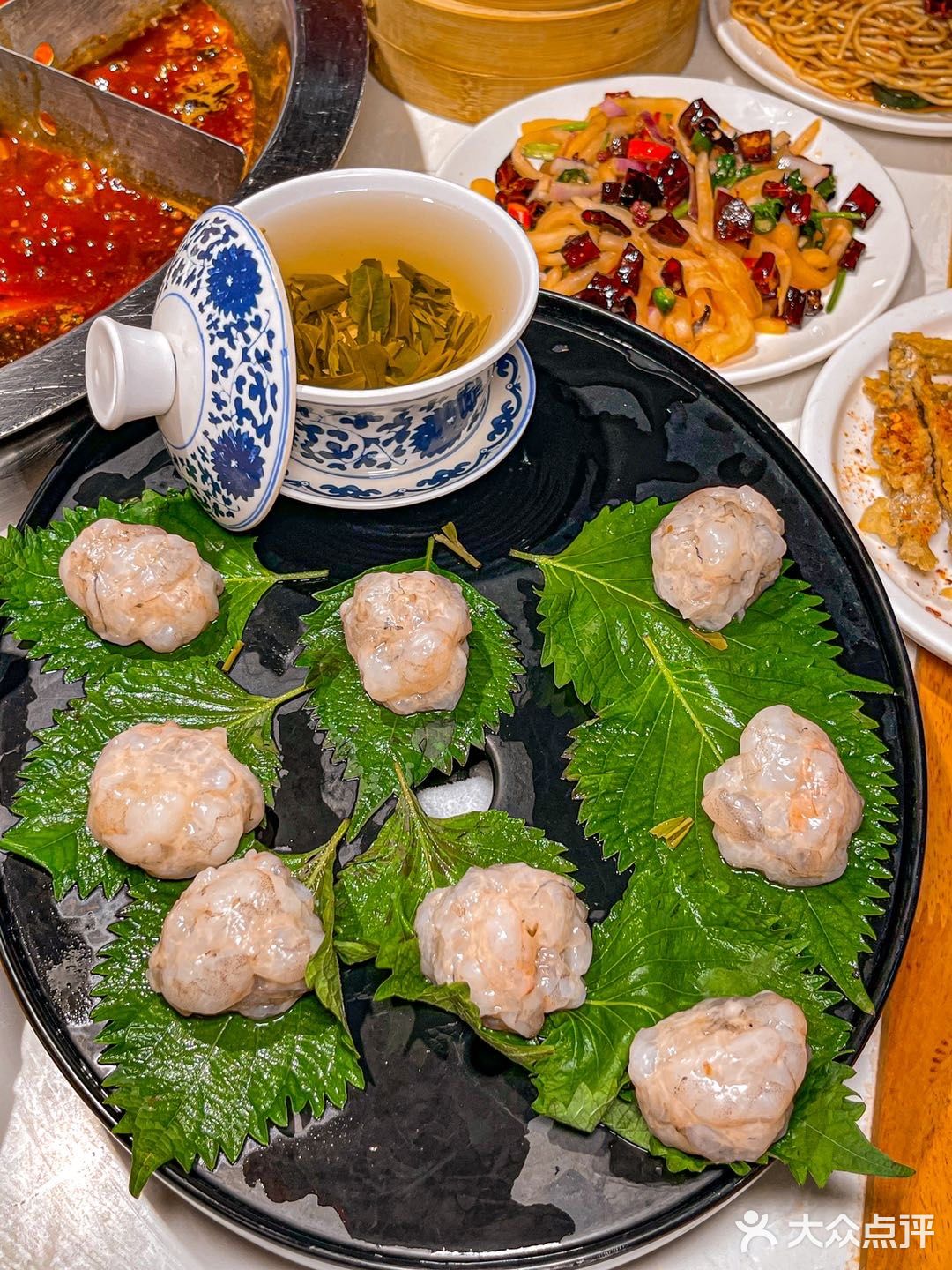 来重庆一定要吃这家社区老火锅！本地人打堆堆！