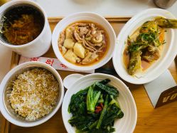 -宝媛会月子中心(越秀店)