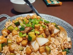 -曼听小寨海鲜烧烤·大连辣炒大王(盖州街店)
