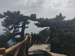 -罗田薄刀峰风景区