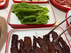 -毛辣果·贵州红酸汤牛肉火锅(西单店)