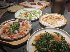 -梁家大院•农家菜(昆山会展中心店)