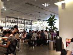 大堂-喜茶(深圳东门1234店)