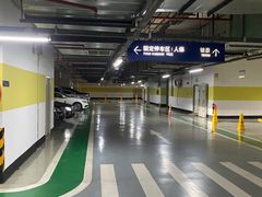 -北京银泰中心-停车场