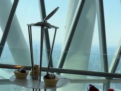 -广州塔卢特斯法国旋转餐厅