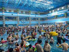 -海豚堡温泉水乐园