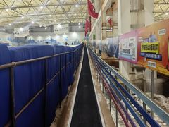 -乔波室内滑雪场