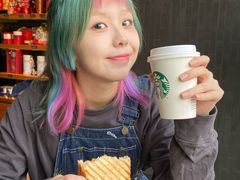 -星巴克臻选(绍兴世茂店)