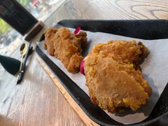 -蜜桃餐厅·伴山(湖滨商业街店)