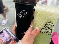 -喜茶(迪士尼小镇·平行宇宙店)
