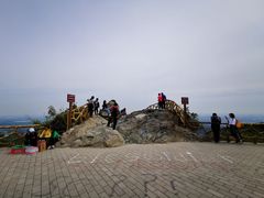 -鬼笑石后山停车场