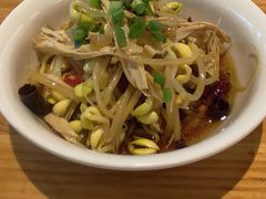 -诚铭记·虾仁汤包·成都小吃(融创店)