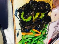 -山河屯铁锅炖鲜鹅·东北菜(开发区一店)