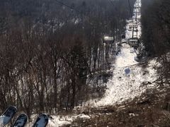 -亚布力新体委滑雪场