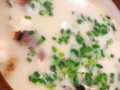-姜君·千岛湖鱼头馆(浦东大道店)