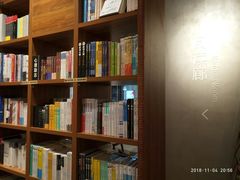 -百新书局(尚悦湾店)