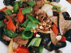 -溢心园香河肉饼总店