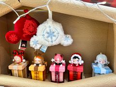 -泡泡玛特POPMART(蓝色港湾店)