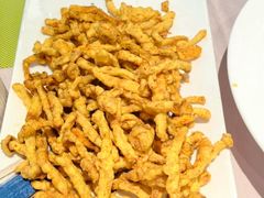 -艾尼巴億餐厅 Aini Bayi Restaurant(曲阳路店)