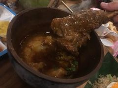 烤肋排-Naughty Nuri’s Phuket
