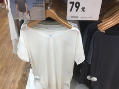 -优衣库(南宁江南万达店)