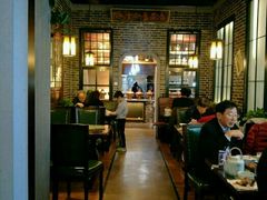 大堂-东口码头·烧鸽子·鱼头泡饼·地方菜(金鹰悦城店)