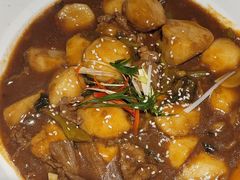 招牌石锅牛肉-吴氏老妈·23年家常菜(古城店)
